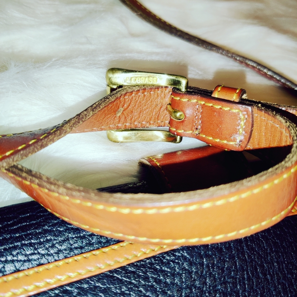 Authentic Dooney & Bourke purse - Picture 8 of 12